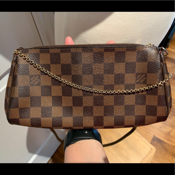 SOLD 🔥HOT ITEM🔥Louis Vuitton Eva clutch DE - Picture 2 of 12